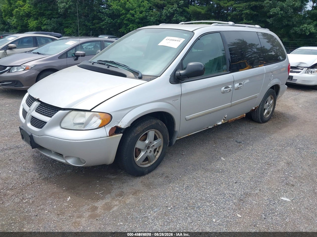 2004 DODGE GRAND CARAVAN SXT · 2/11