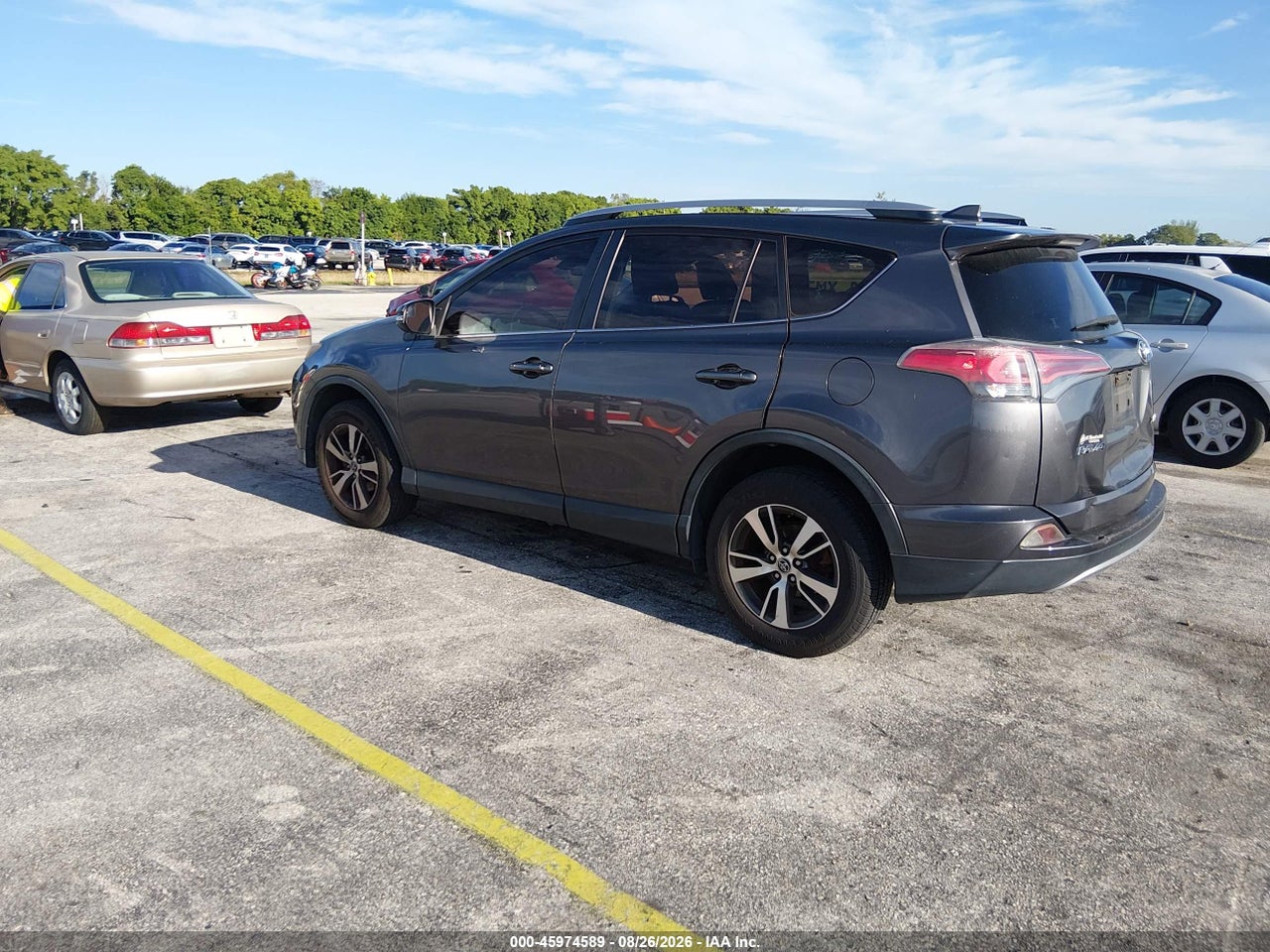 2017 TOYOTA RAV4 XLE · 3/11