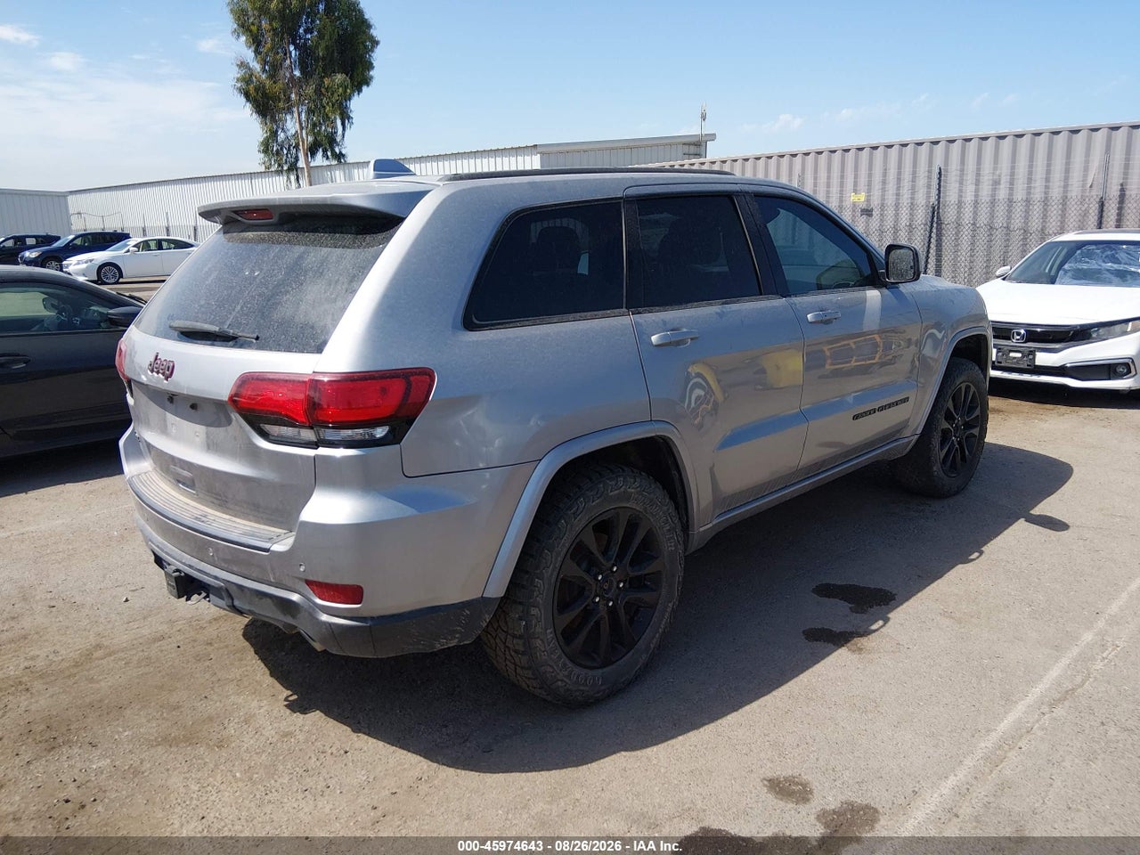 2017 JEEP GRAND CHEROKEE ALTITUDE 4X4 · 4/11