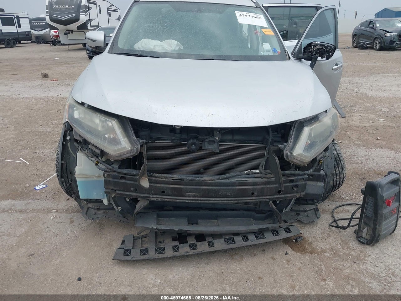 2016 NISSAN ROGUE SV · 6/11