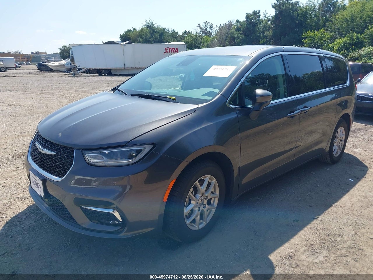 2023 CHRYSLER PACIFICA TOURING L · 2/11