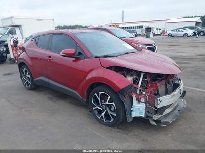 NMTKHMBX3JR****** · 2018 TOYOTA C-HR XLE
