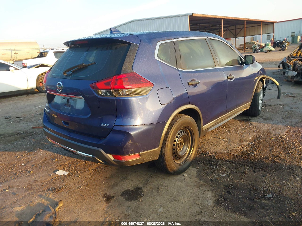 2018 NISSAN ROGUE S · 4/11