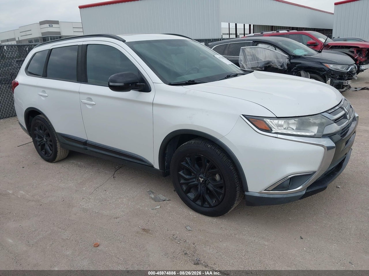 JA4AD3A36JZ****** · 2018 MITSUBISHI OUTLANDER LE