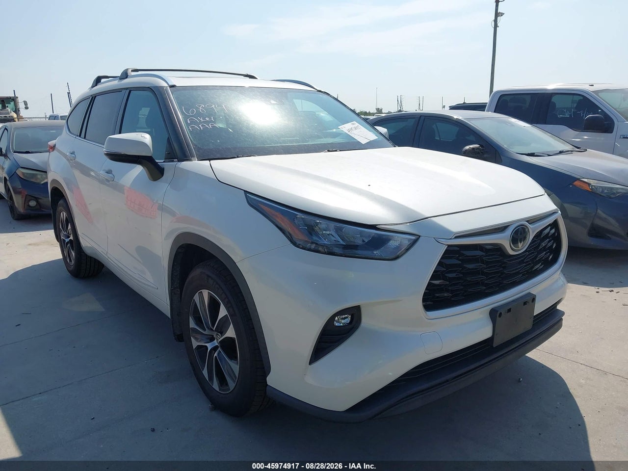 2020 TOYOTA HIGHLANDER XLE