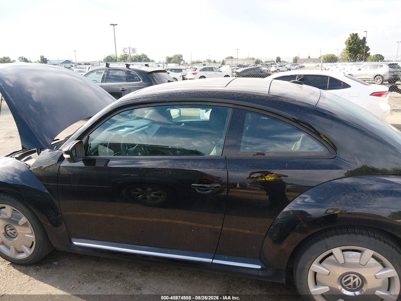 2012 VOLKSWAGEN BEETLE 2.5L · 6/11