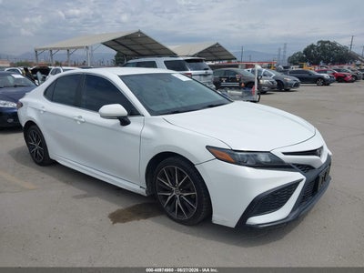 4T1T11AK5MU****** · 2021 TOYOTA CAMRY SE