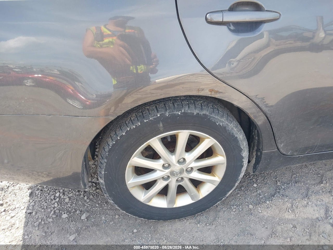 2010 TOYOTA CAMRY XLE · 6/11