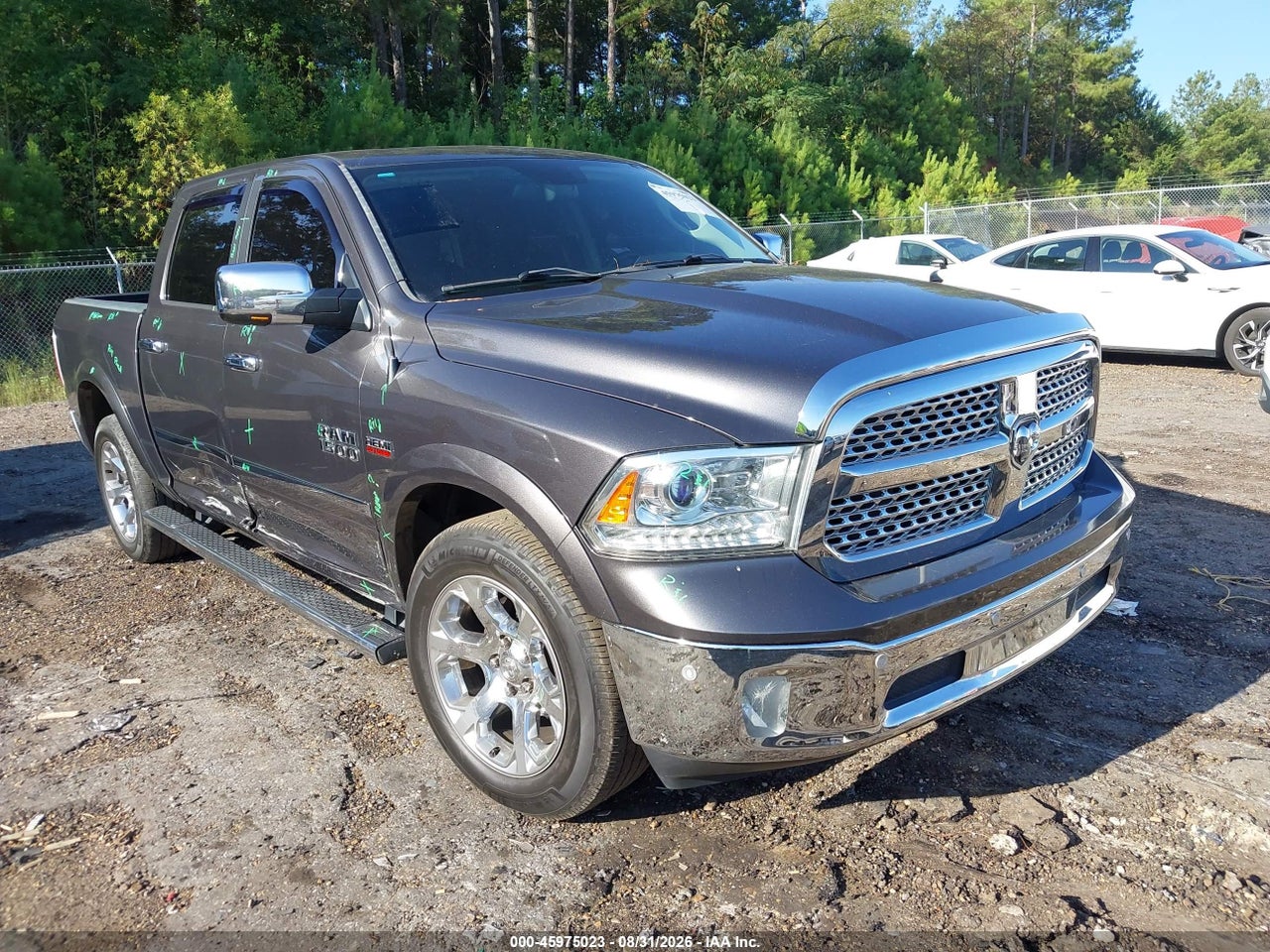 2017 RAM 1500 LARAMIE 4X2 5'7 BOX