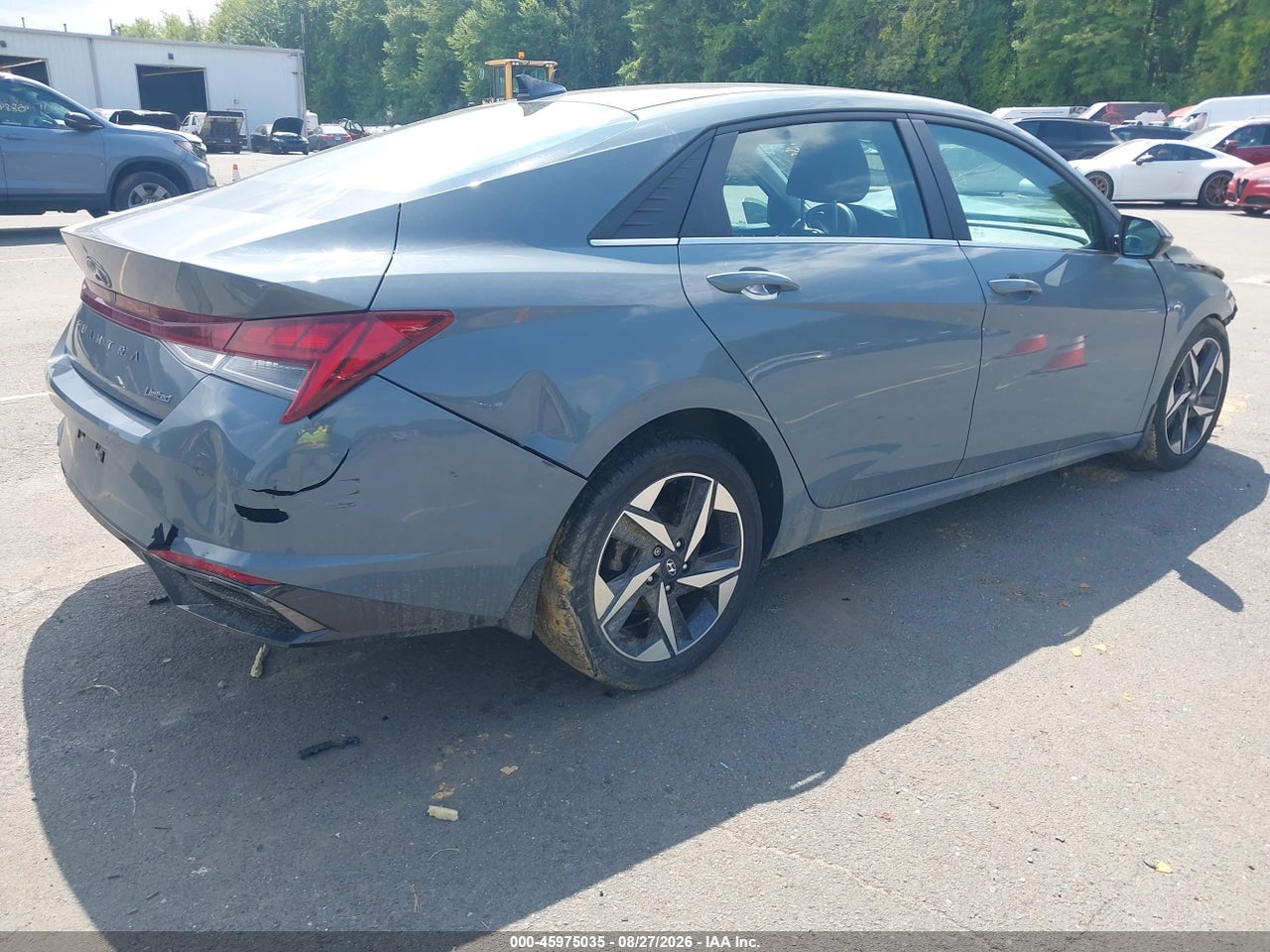 2022 HYUNDAI ELANTRA LIMITED · 4/11