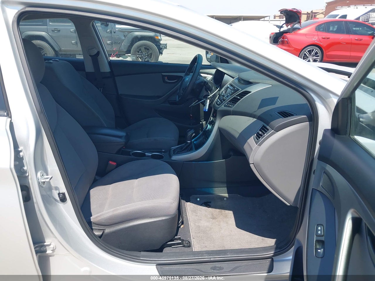 2015 HYUNDAI ELANTRA SE · 5/11