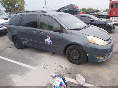 5TDKK4CC4AS****** · 2010 TOYOTA SIENNA LE