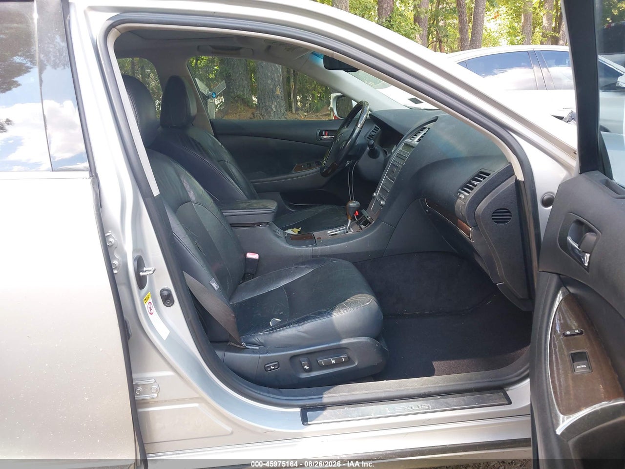 2011 LEXUS ES 350 · 5/11