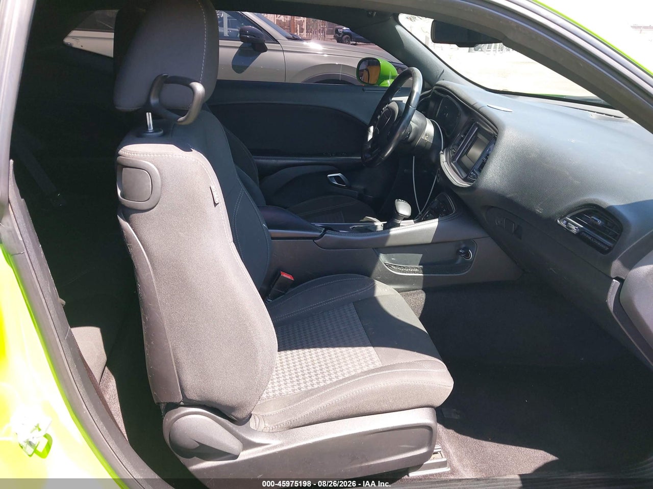 2017 DODGE CHALLENGER SXT · 5/11