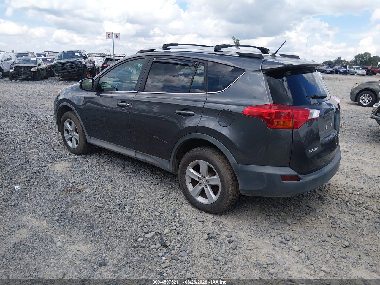 2013 TOYOTA RAV4 XLE · 3/11