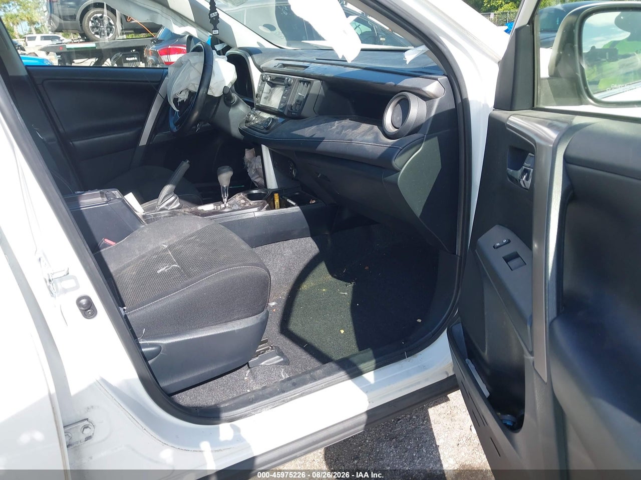 2018 TOYOTA RAV4 XLE · 5/11