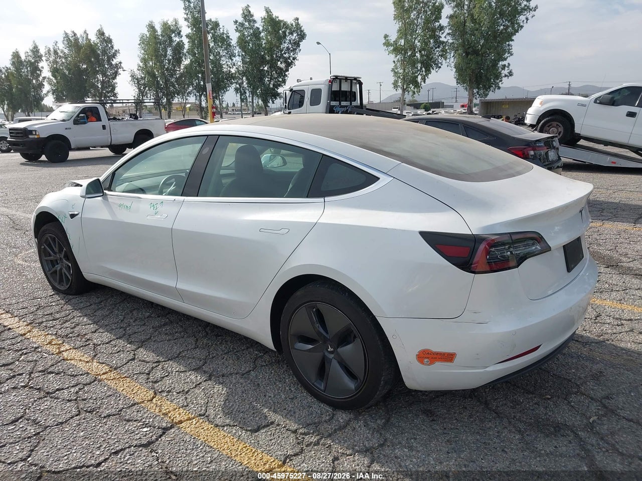 2020 TESLA MODEL 3 STANDARD RANGE PLUS REAR-WHEEL DRIVE/STANDARD RANGE REAR-WHEEL DRIVE · 3/10