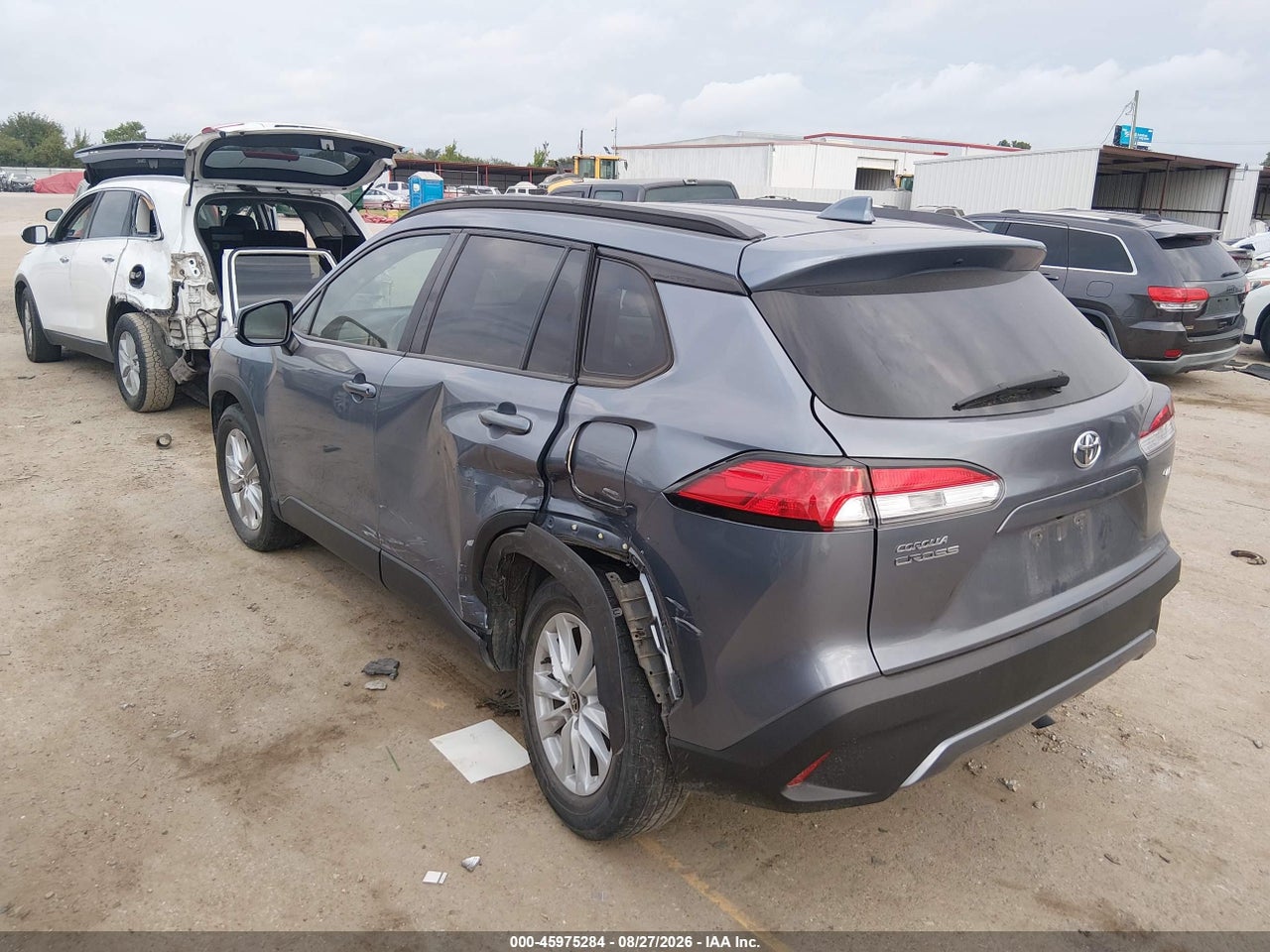2022 TOYOTA COROLLA CROSS LE · 6/10