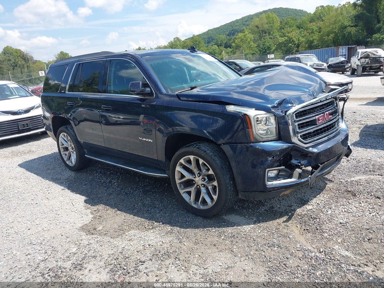 2019 GMC YUKON SLT