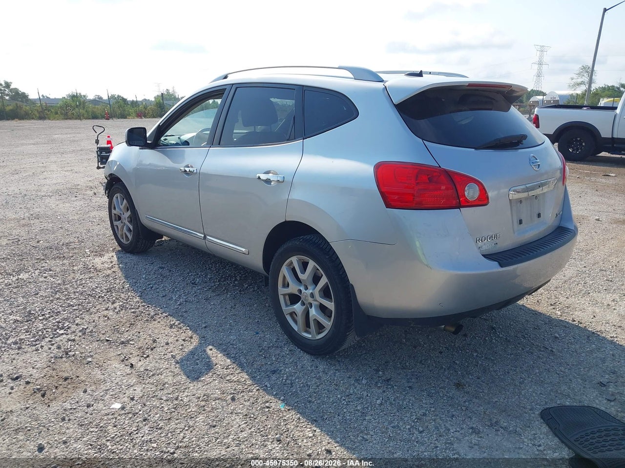 2012 NISSAN ROGUE SV W/SL PKG · 3/11