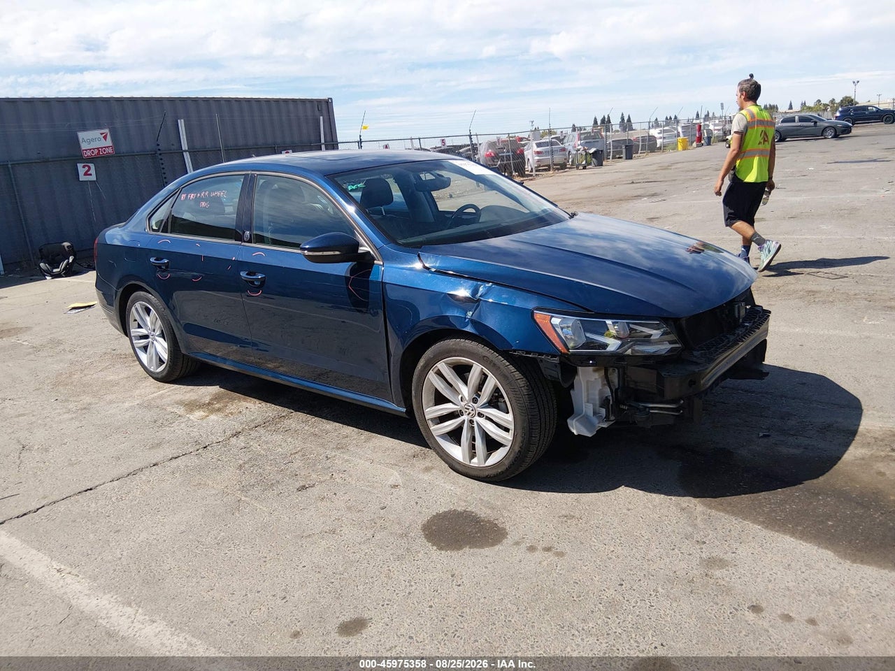 1VWLA7A36KC****** · 2019 VOLKSWAGEN PASSAT 2.0T WOLFSBURG EDITION