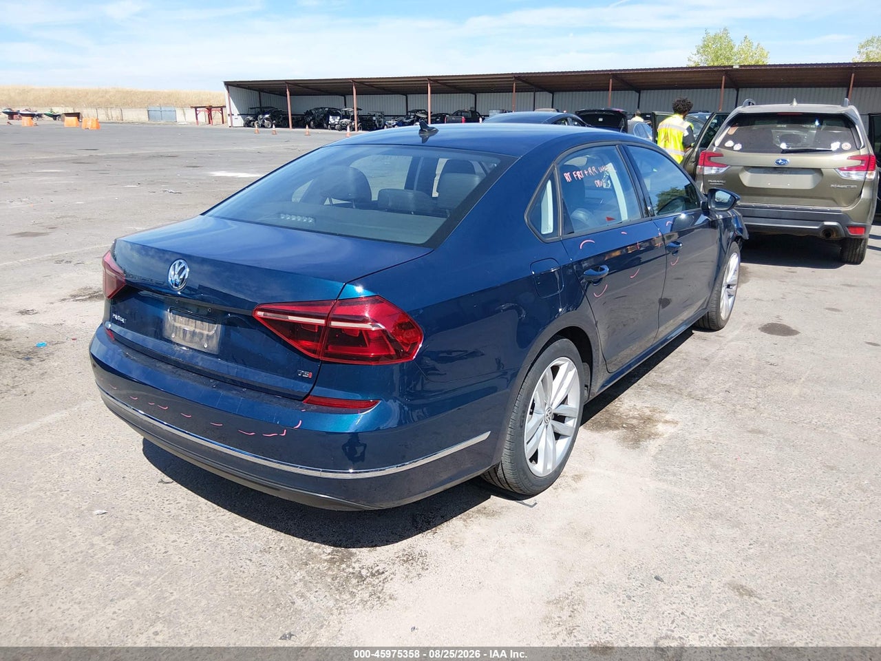 2019 VOLKSWAGEN PASSAT 2.0T WOLFSBURG EDITION · 4/11