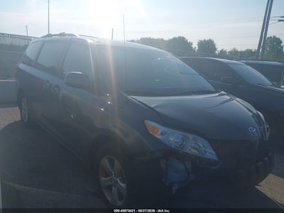 5TDKK3DC1CS****** · 2012 TOYOTA SIENNA LE V6 8 PASSENGER
