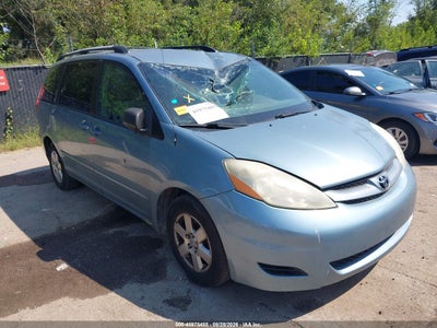 2007 TOYOTA SIENNA LE