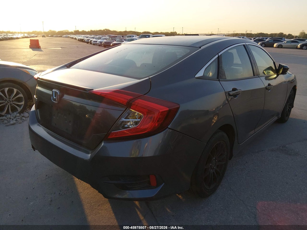 2016 HONDA CIVIC LX · 4/11