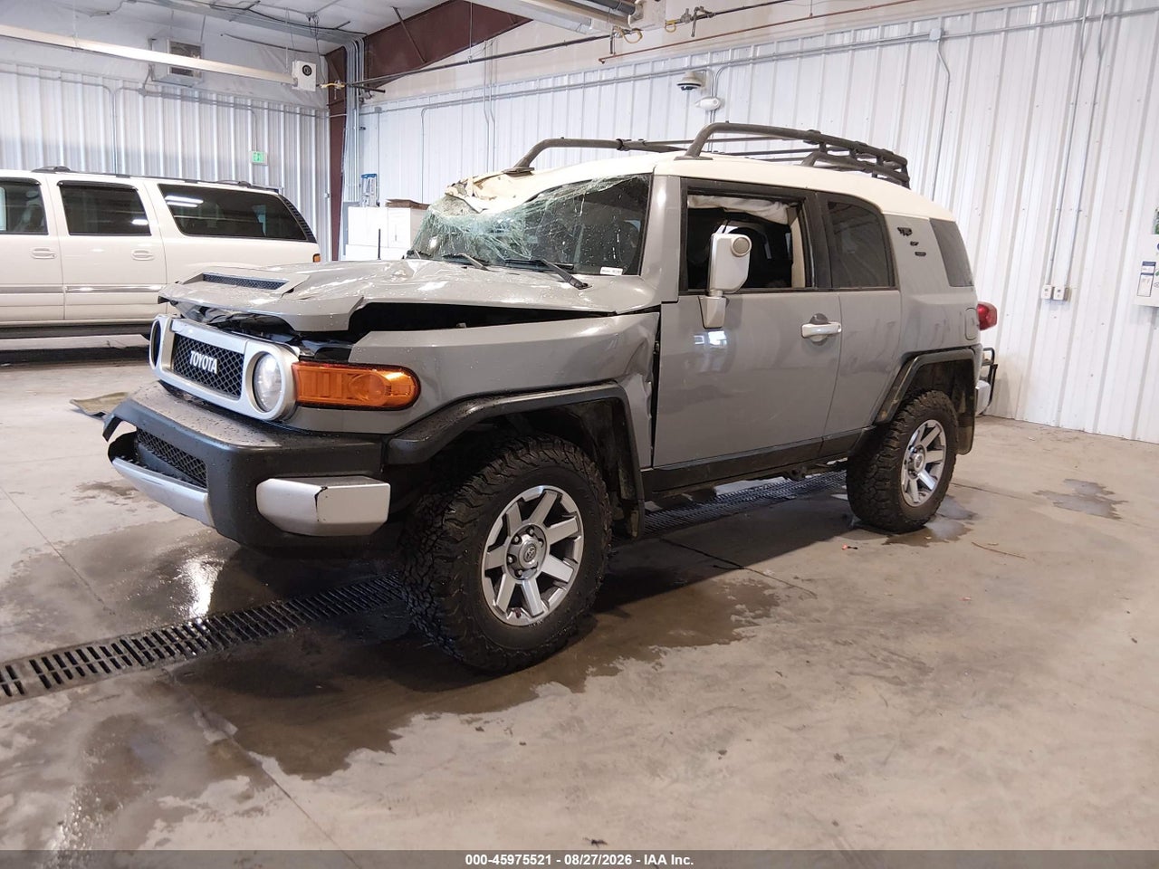 2014 TOYOTA FJ CRUISER   · 2/11