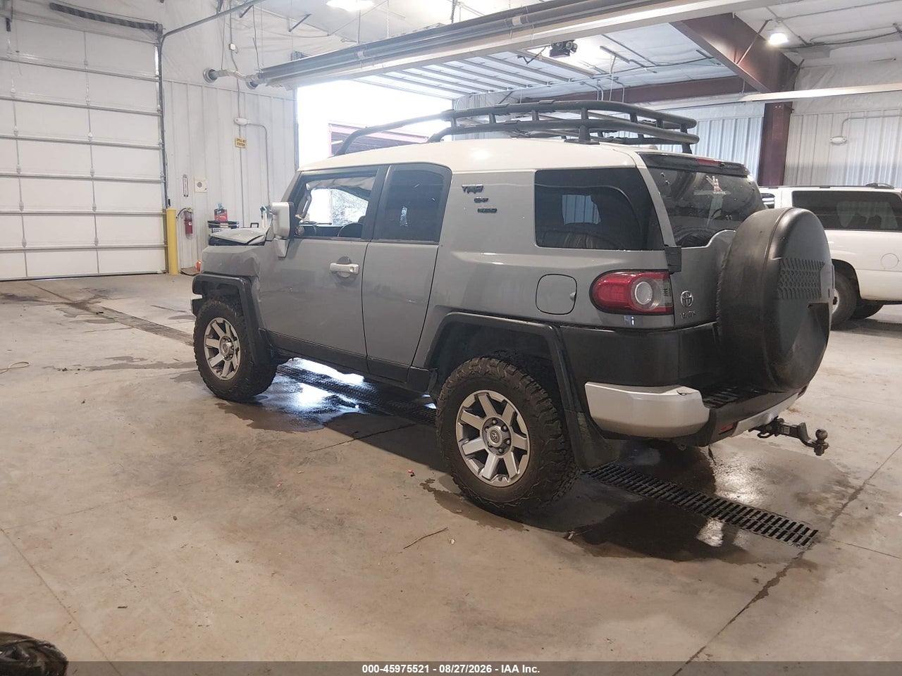 2014 TOYOTA FJ CRUISER   · 3/11