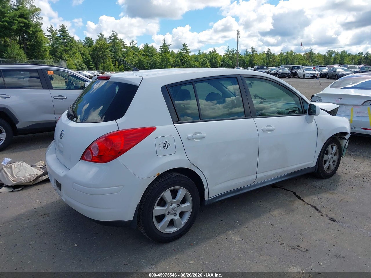 2009 NISSAN VERSA 1.8S · 4/11