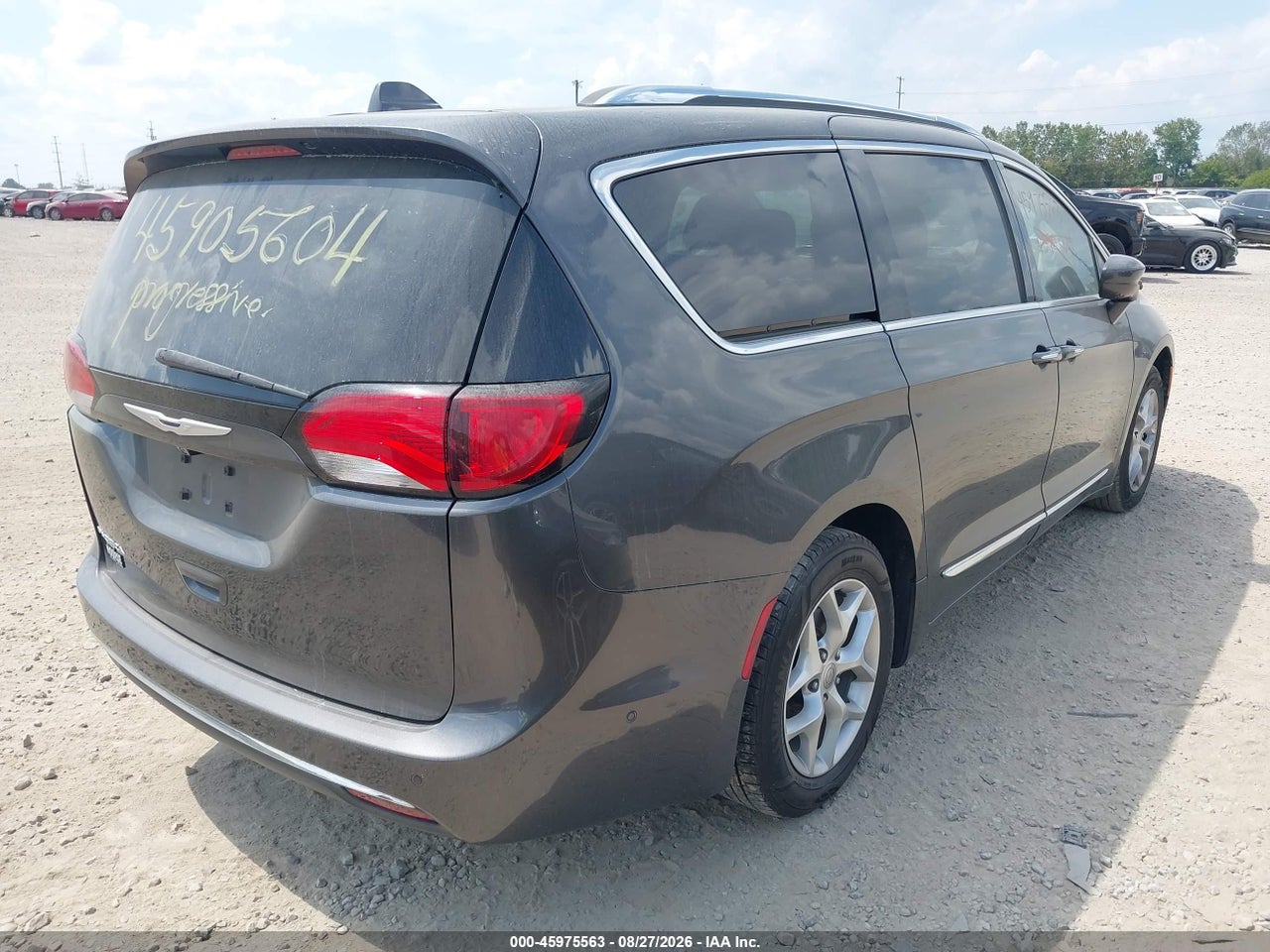2018 CHRYSLER PACIFICA TOURING L PLUS · 4/11