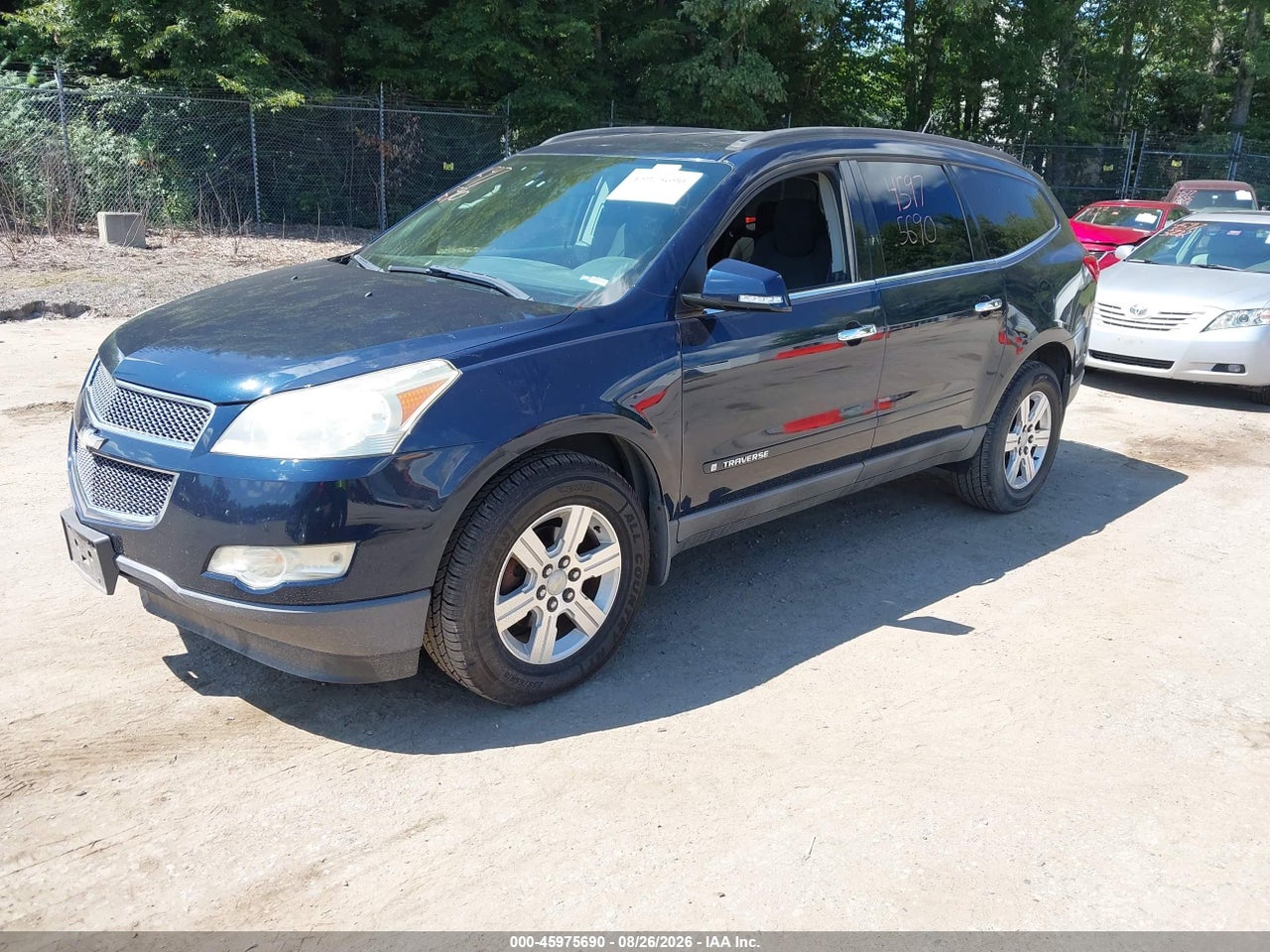 2009 CHEVROLET TRAVERSE LT · 2/11