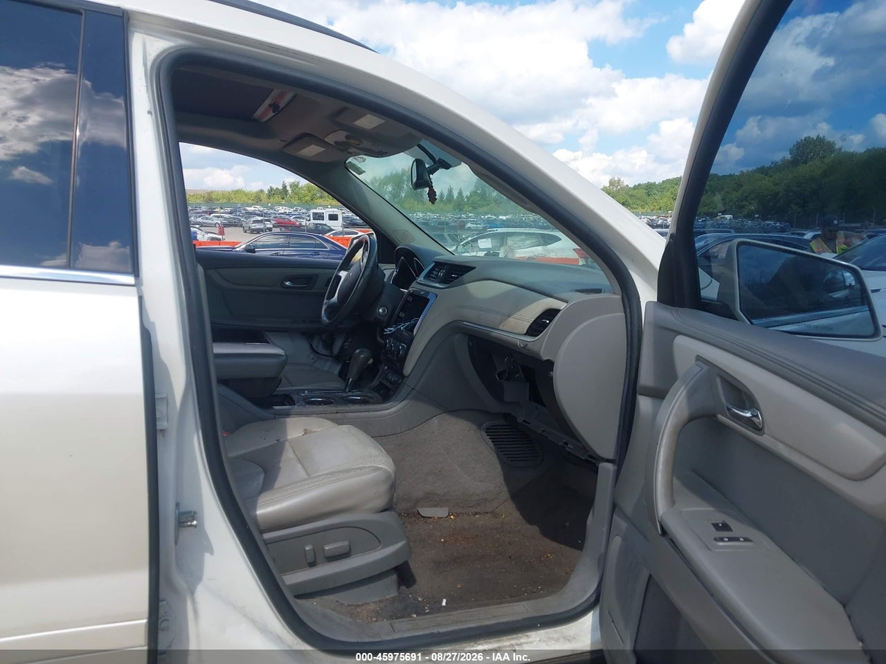 2014 CHEVROLET TRAVERSE 2LT · 5/11