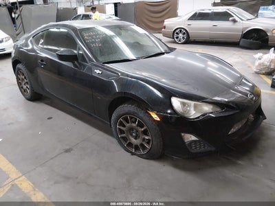 JF1ZNAA15D1****** · 2013 SCION FR-S