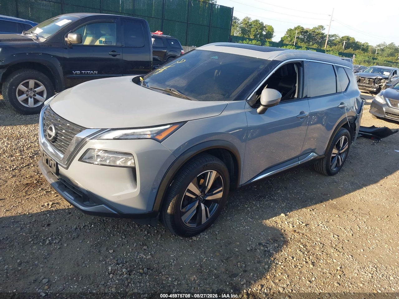 2023 NISSAN ROGUE SL INTELLIGENT AWD · 2/11