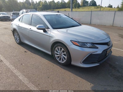 4T1C11AK6MU****** · 2021 TOYOTA CAMRY LE