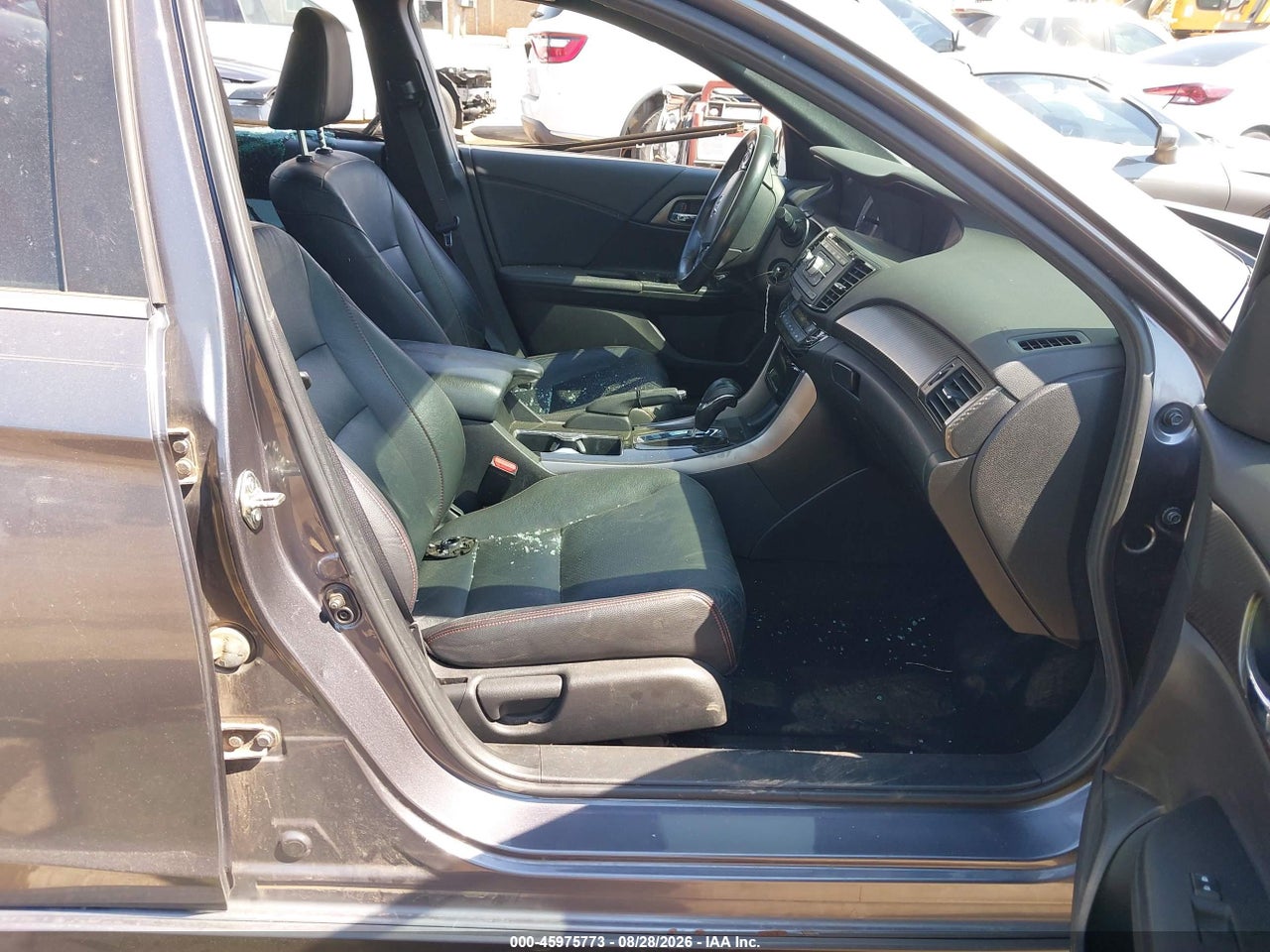 2017 HONDA ACCORD · 5/11
