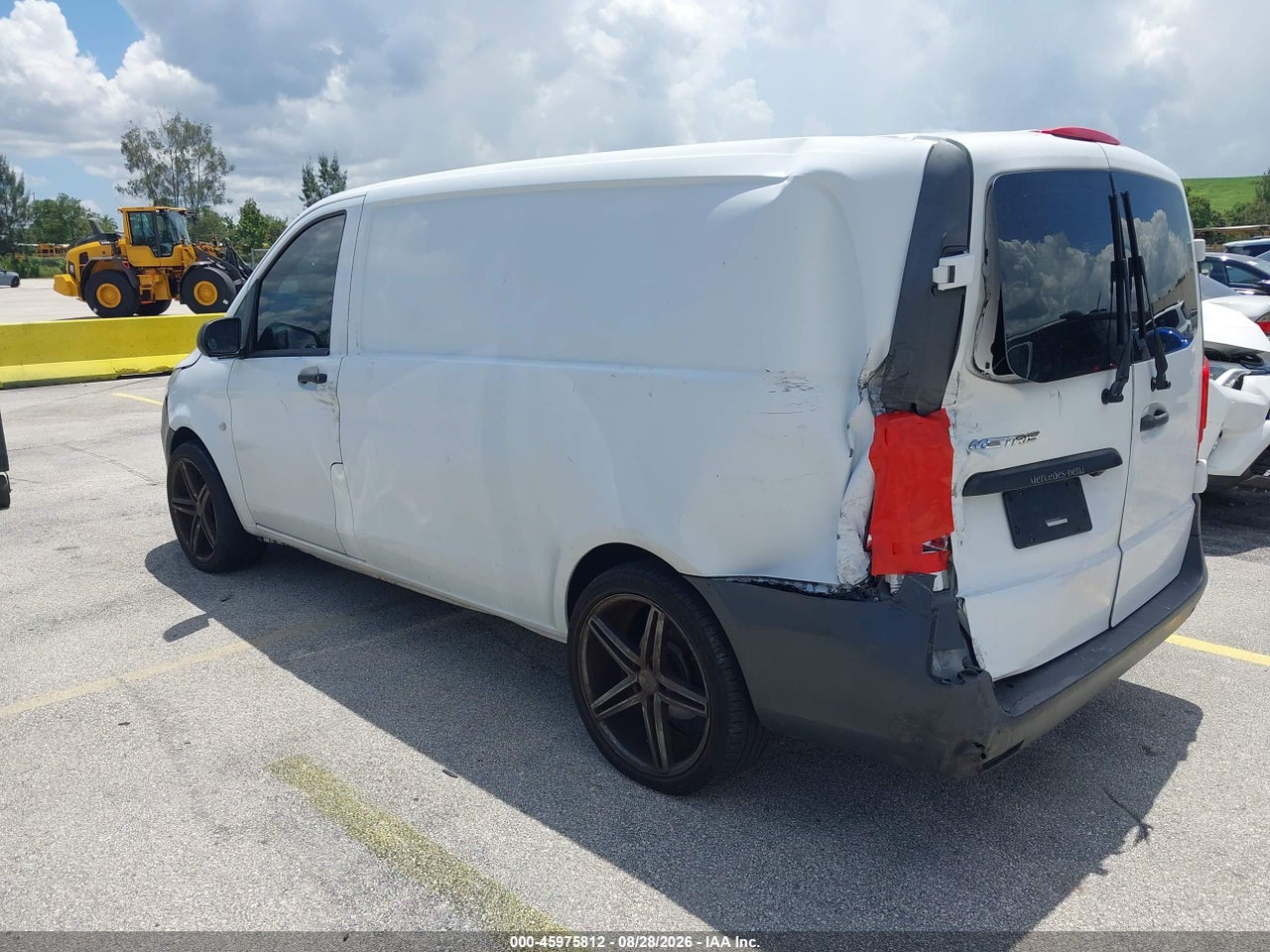 2017 MERCEDES-BENZ METRIS   · 3/11