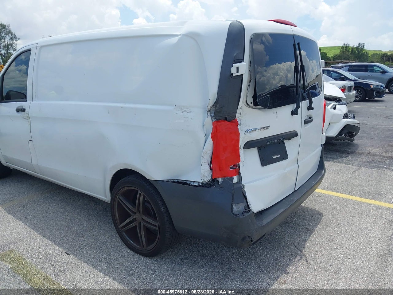 2017 MERCEDES-BENZ METRIS   · 6/11