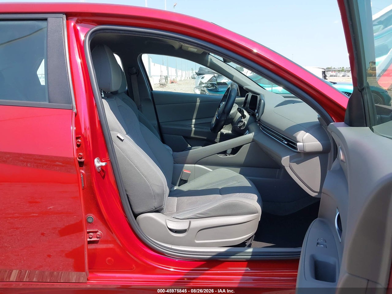 2024 HYUNDAI ELANTRA SE · 5/11