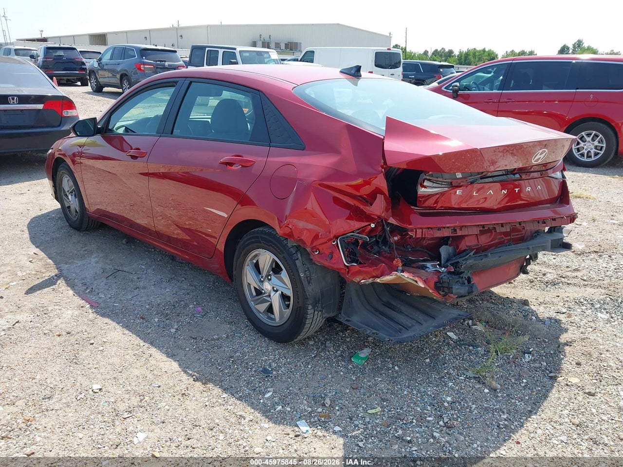 2024 HYUNDAI ELANTRA SE · 3/11