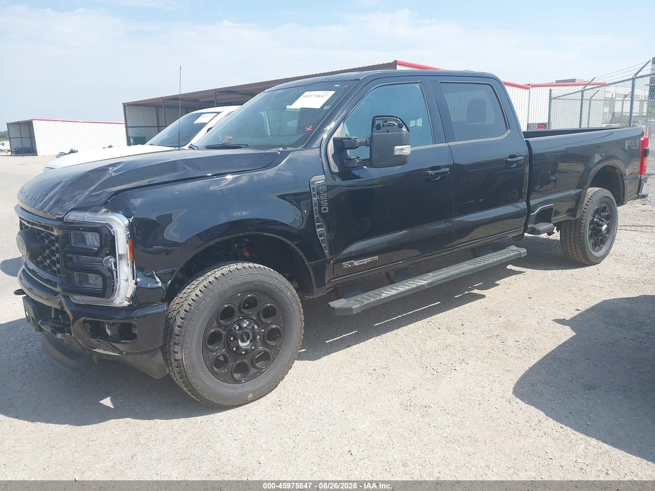 2026 FORD F-250 LARIAT · 2/4