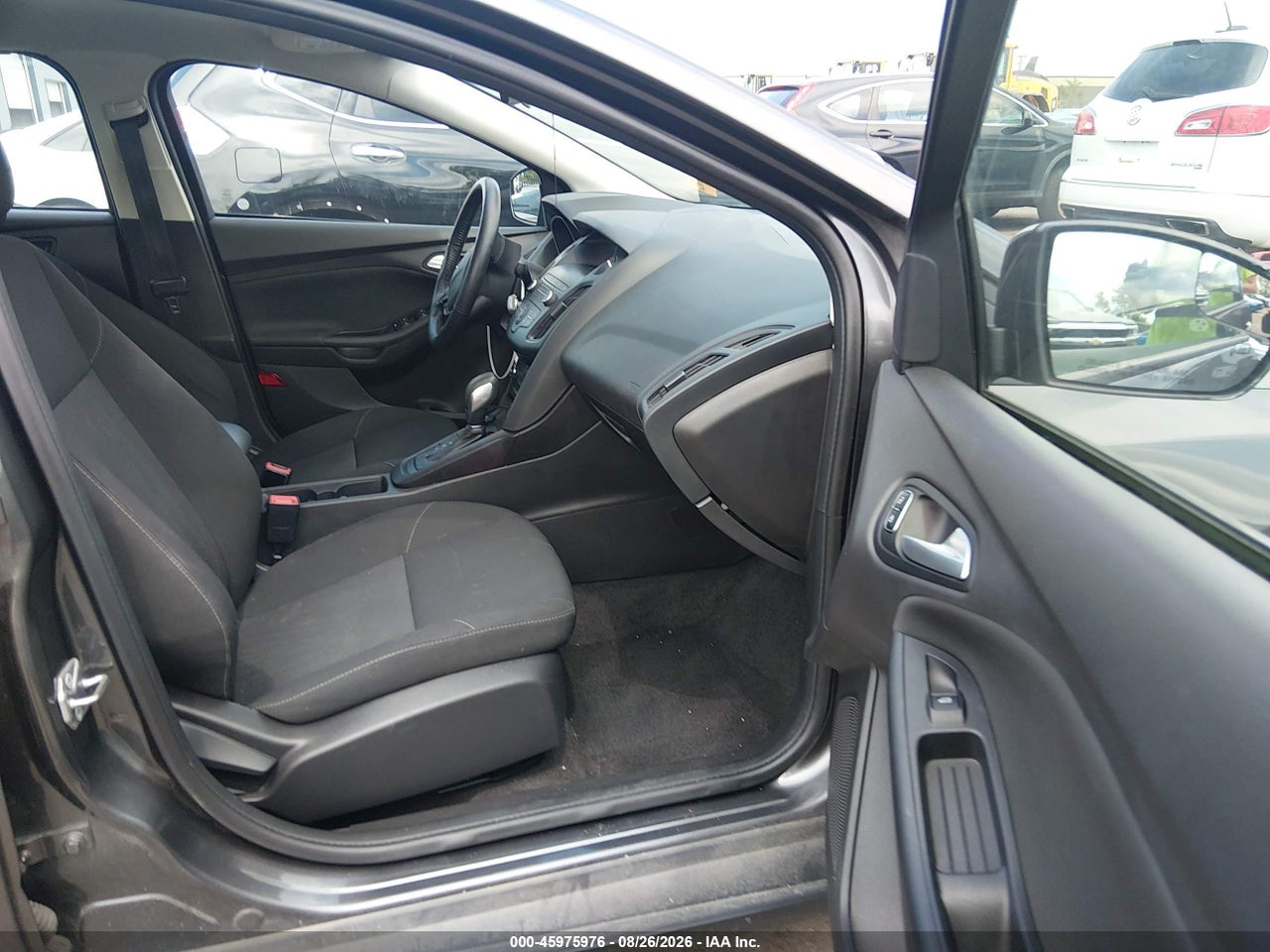 2018 FORD FOCUS SE · 5/11