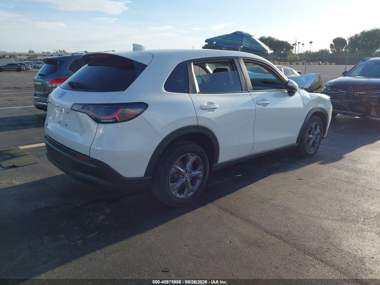 2026 HONDA HR-V AWD LX · 4/10