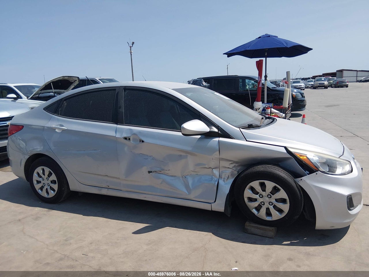 2016 HYUNDAI ACCENT SE · 6/10