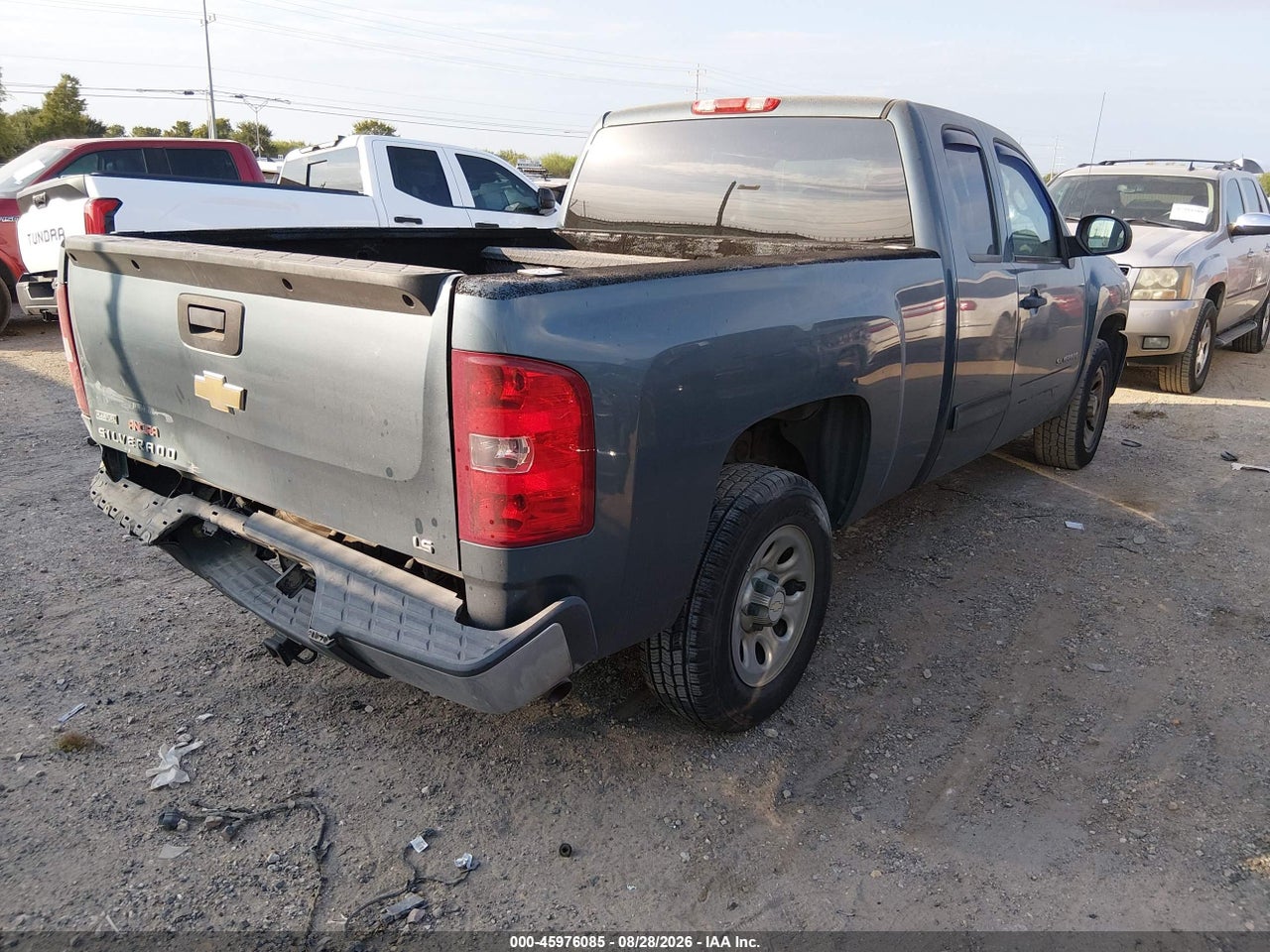2011 CHEVROLET SILVERADO 1500 LS · 4/10