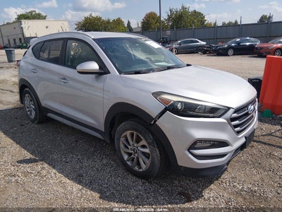 KM8J3CA44HU****** · 2017 HYUNDAI TUCSON SE