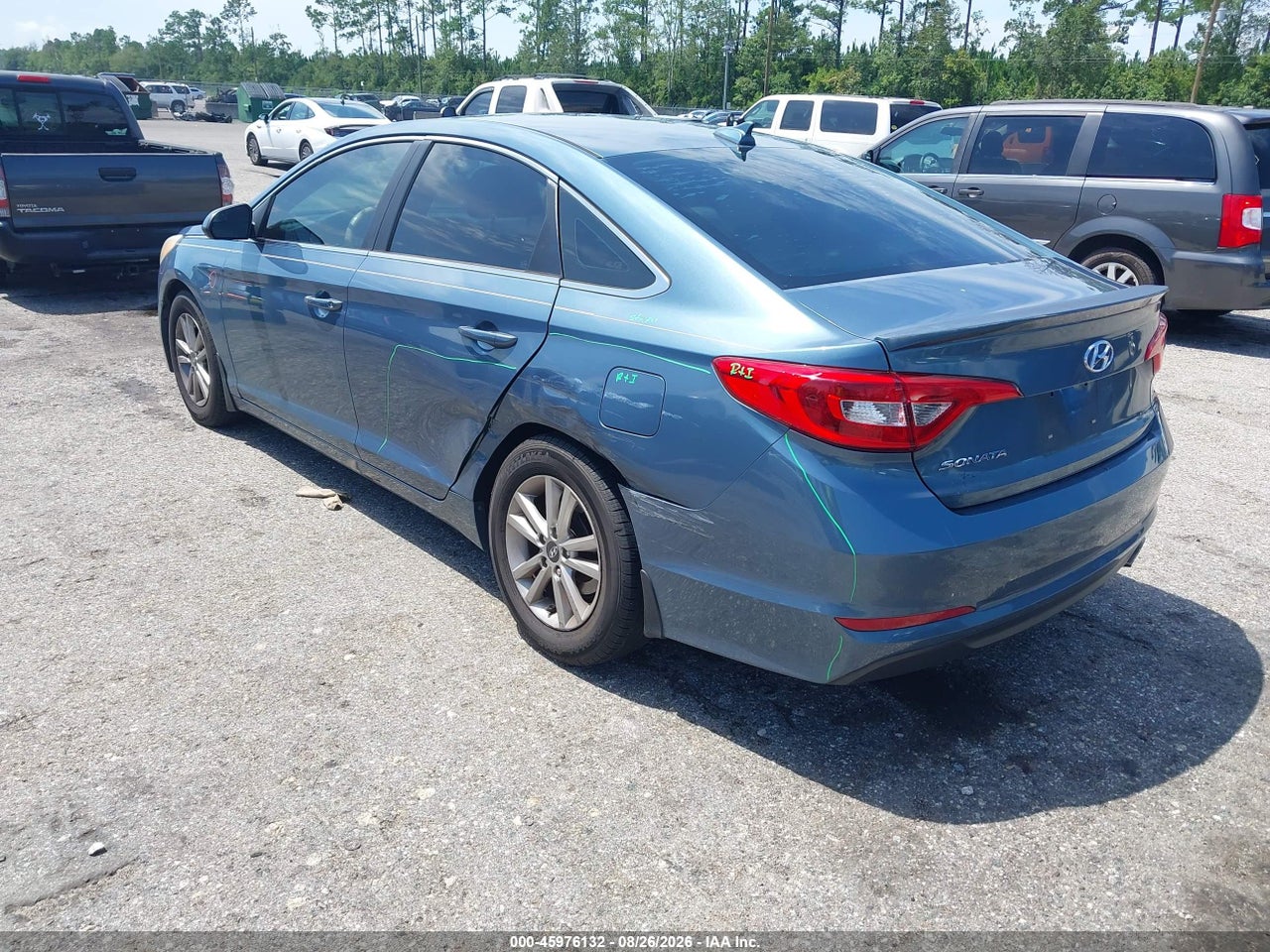 2017 HYUNDAI SONATA SE · 3/10